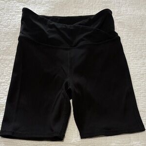 Athleta elation crossover rib, 7 inch short